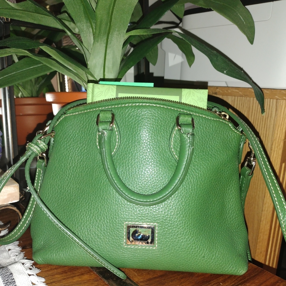 Dooney & Bourke